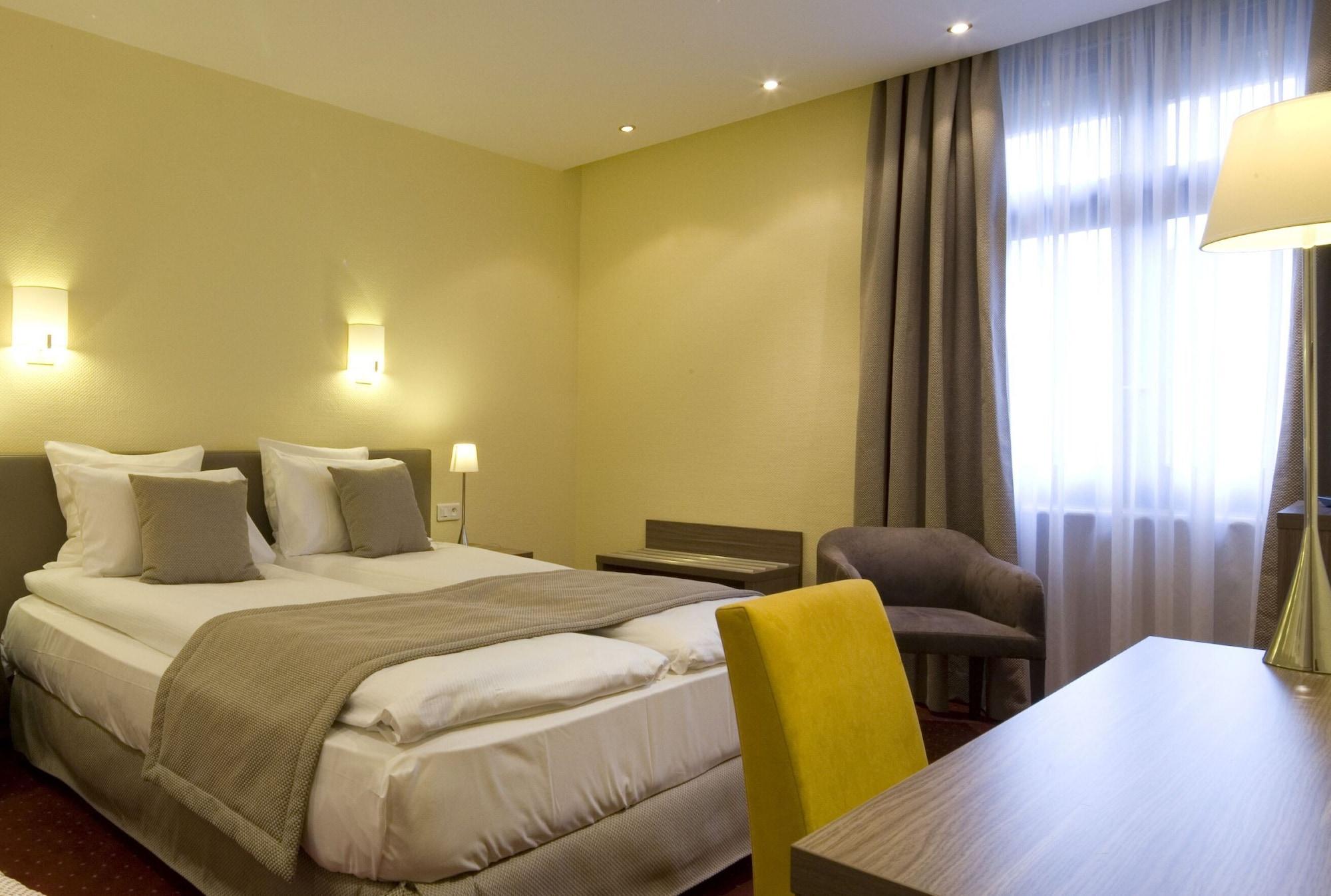 Grand Hotel Bristol Colmar Esterno foto